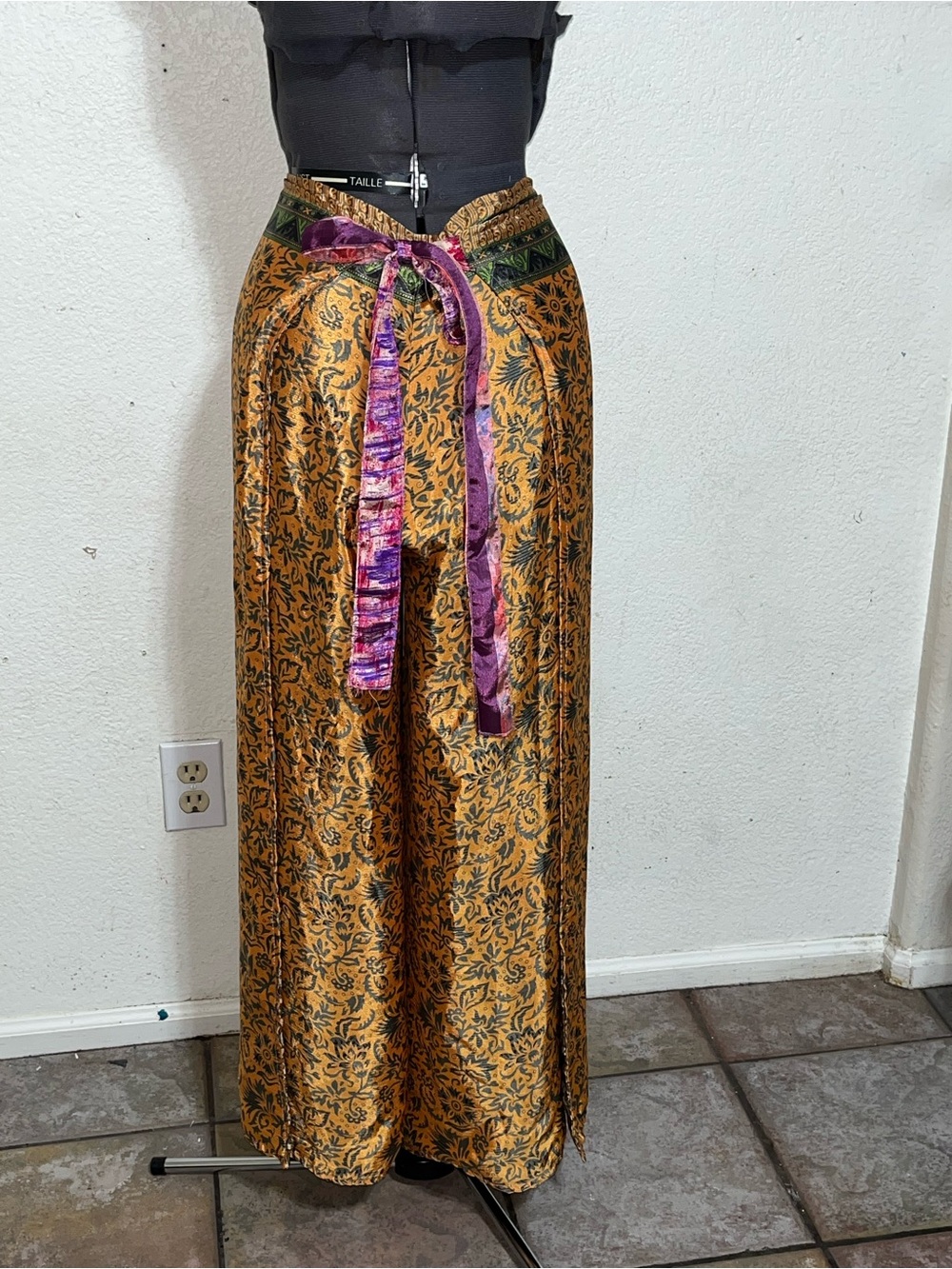 Reversible silk blend wrap tie pants
